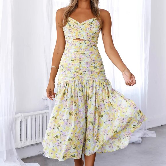 Floral Maxi Dress - Picture 1 of 4